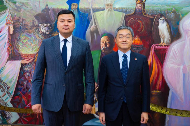 Встреча министра юстиции Кыргызской Республики Аяза Баетова с Чрезвычайным и Полномочным Послом Японии в Кыргызской Республике Года Хидэки