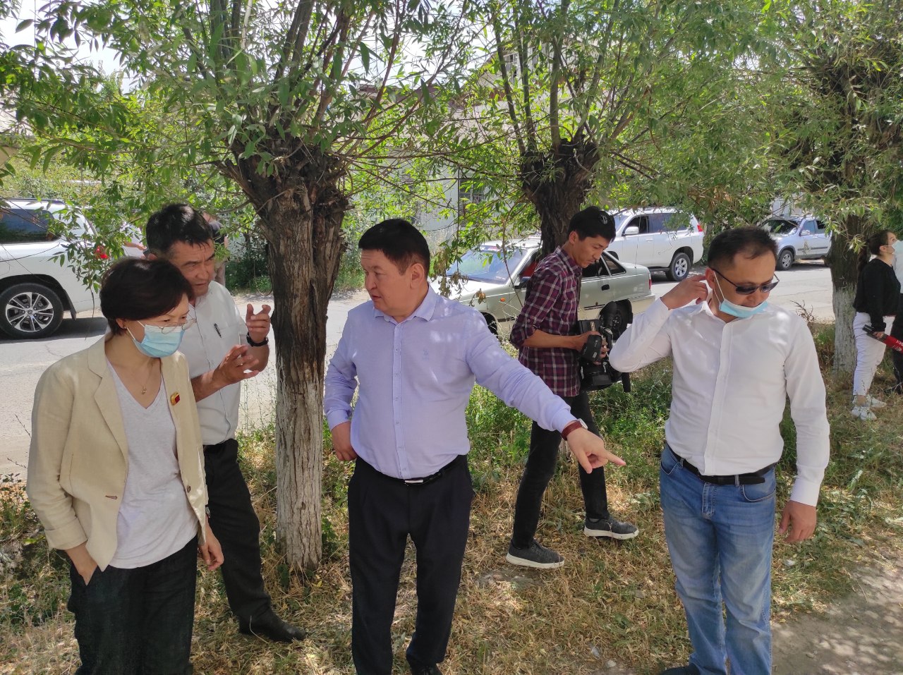 Юстиция министрлигинин жетекчилиги Ош облусундагы көйгөйлүү маселелерди талкуулашты
